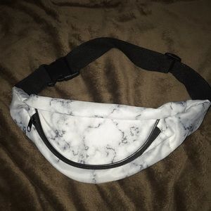 Fannypack